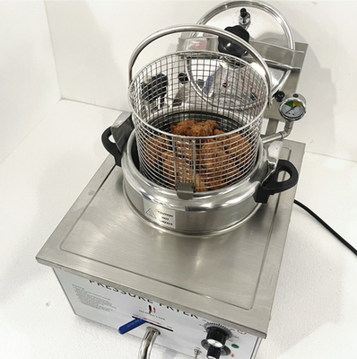 Пропускная способность 16L 3 Kw Фрайер для коммерческих отелей Электрическое отопление Нержавеющая сталь Куриная печь